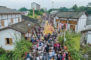 梅西邻居：自从梅西搬来我们社区之后，房子就开始涨价